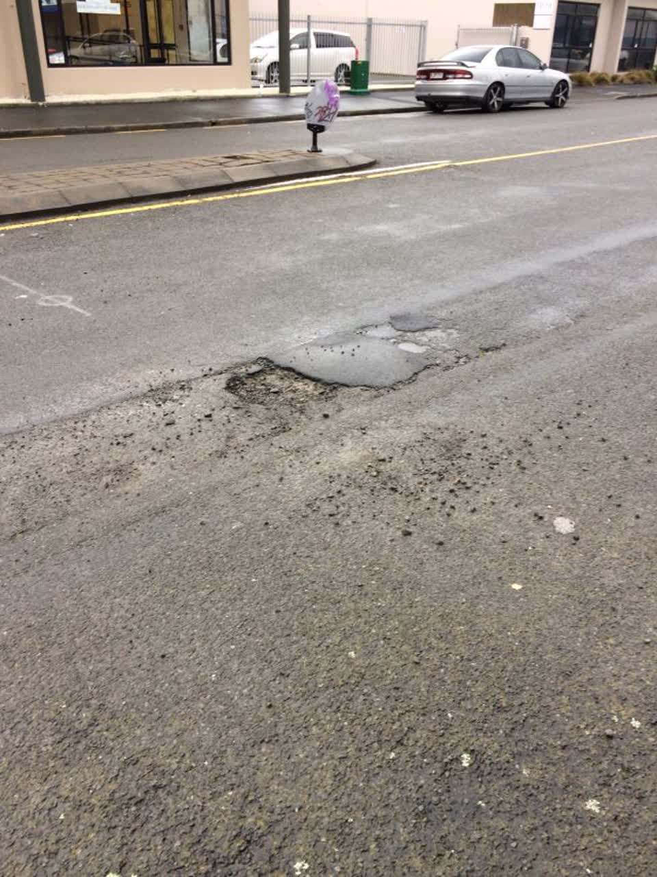 The photograph attached to this roading/streets report