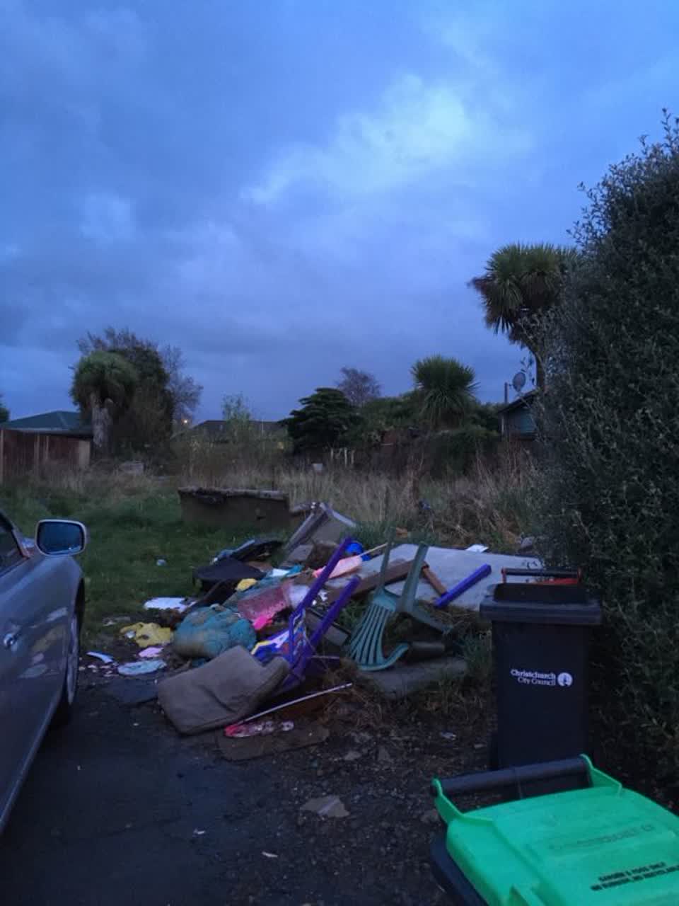 The photograph attached to this rubbish/recycling report