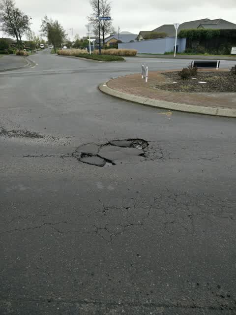 Roading/Streets, a report photo