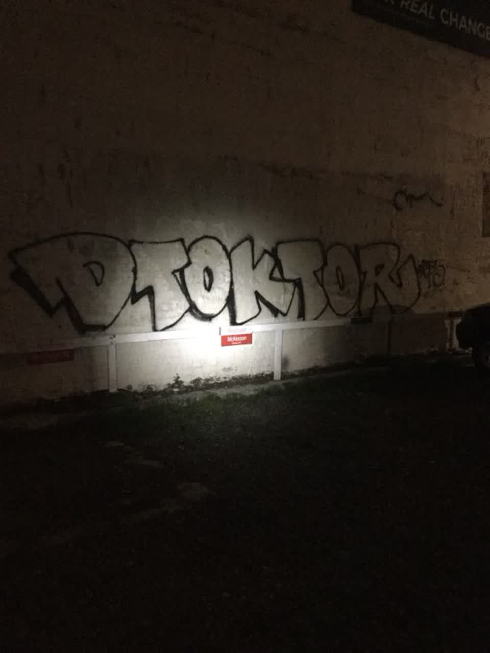 The photograph attached to this graffiti report