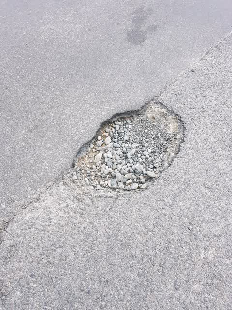 Roading/Streets, a report photo