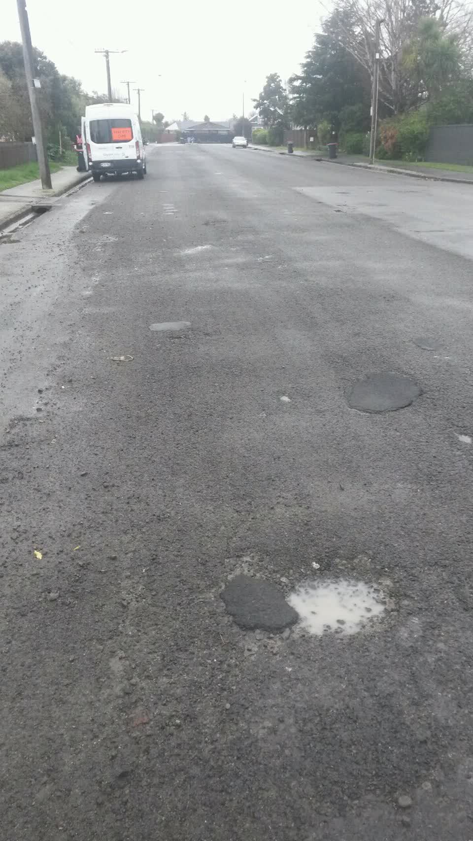 The photograph attached to this roading/streets report
