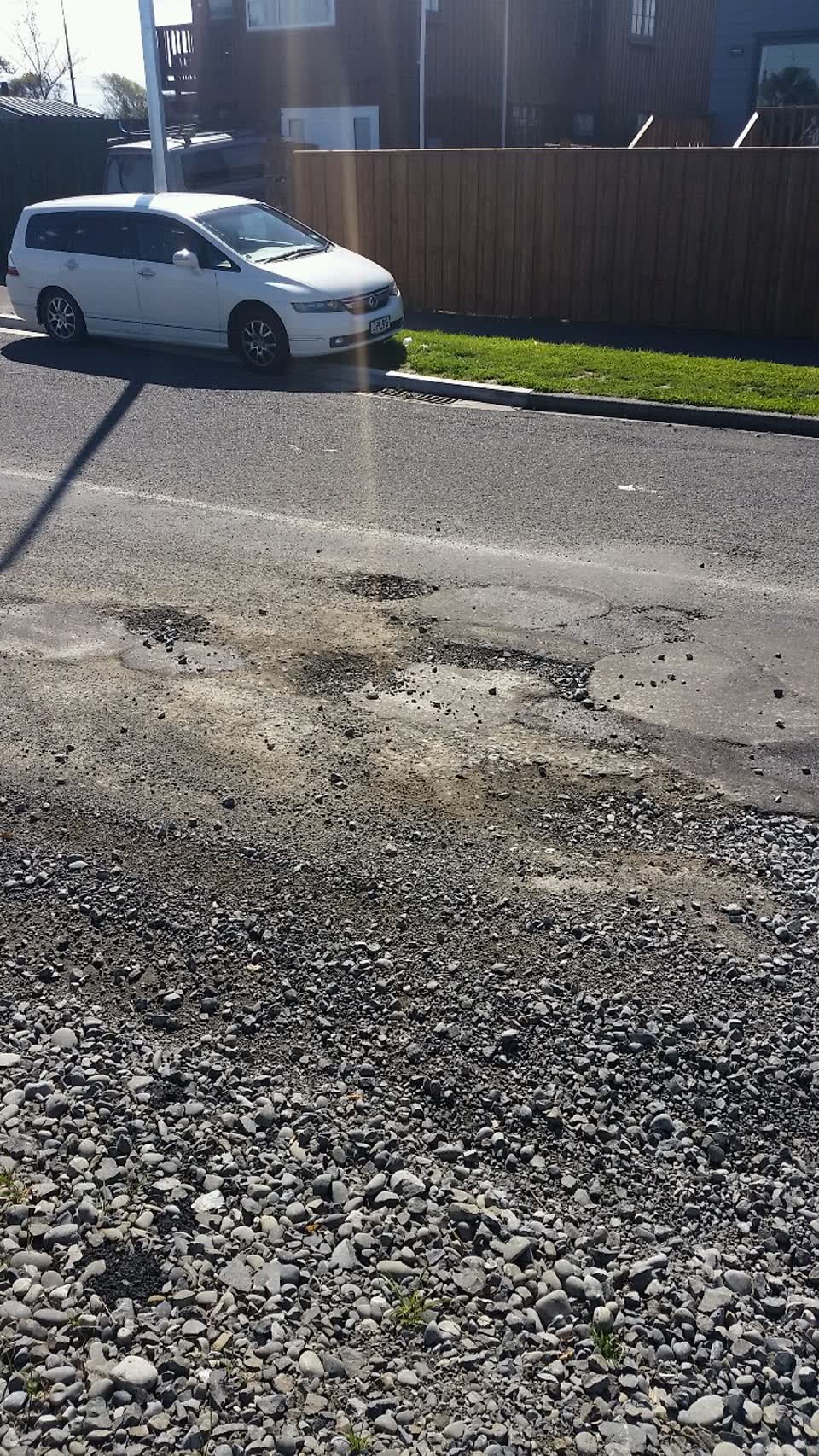 The photograph attached to this roading/streets report