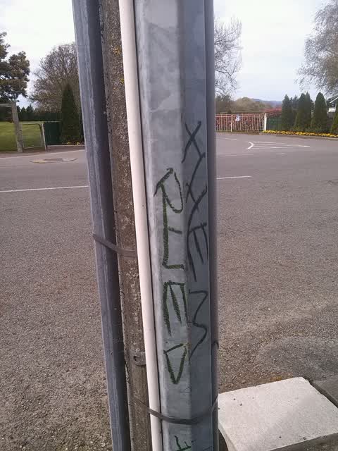 Graffiti, a report photo