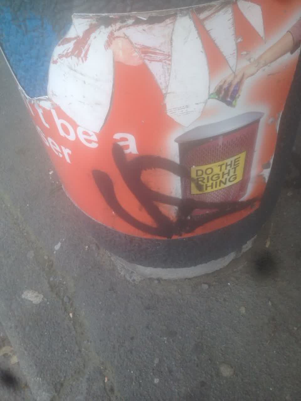 The photograph attached to this graffiti report
