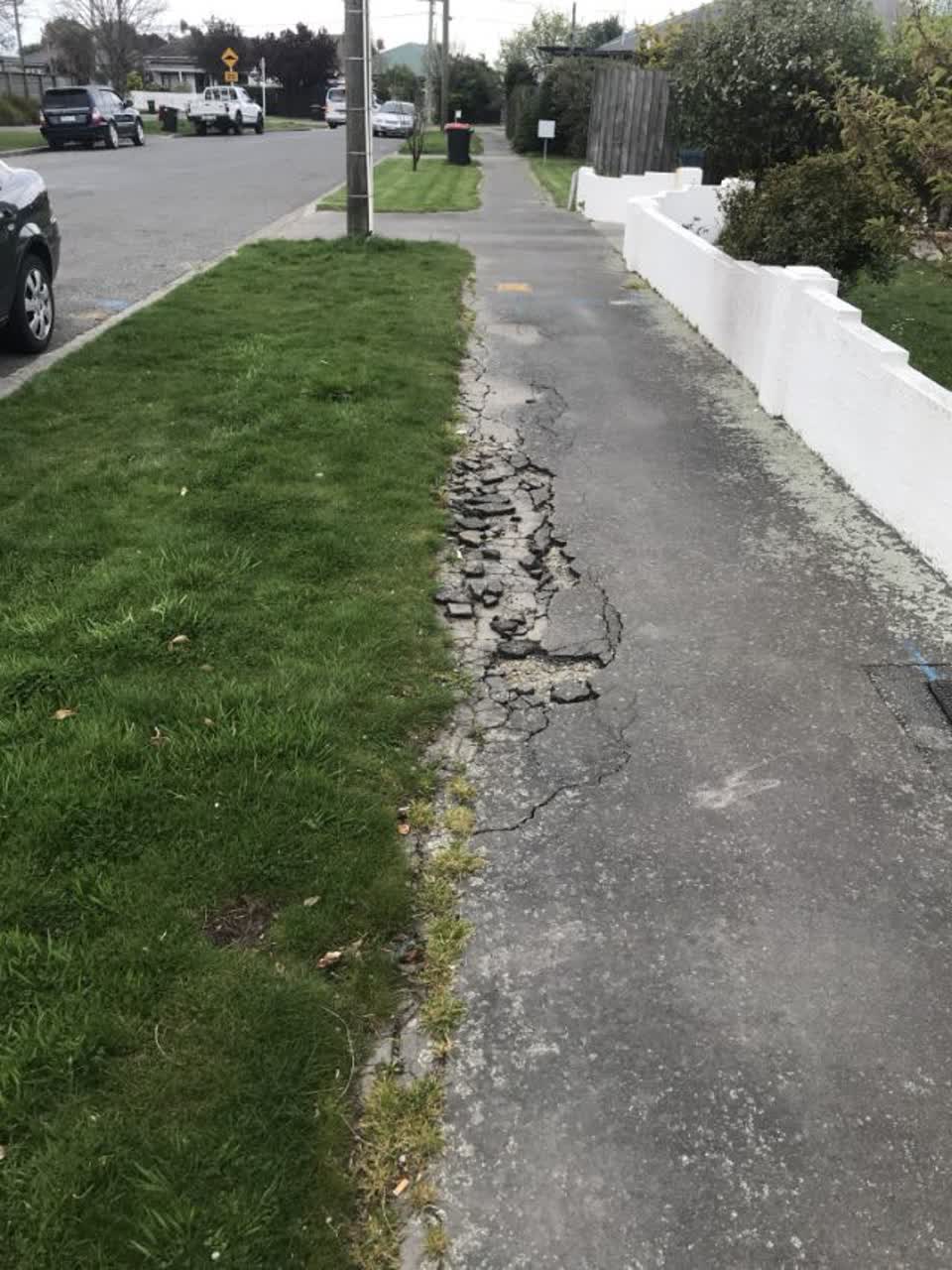 The photograph attached to this roading/streets report