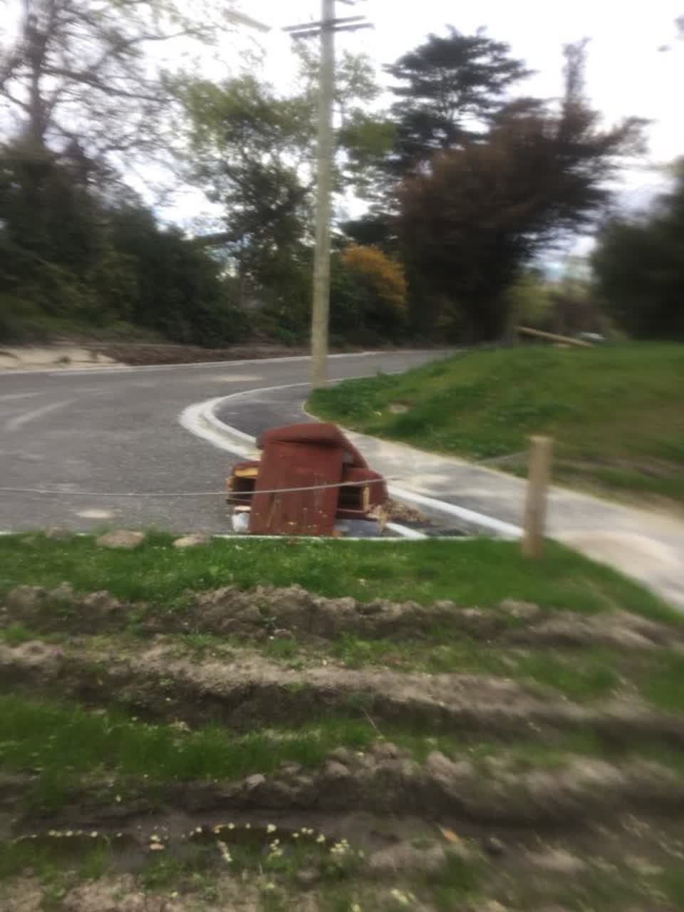 The photograph attached to this rubbish/recycling report