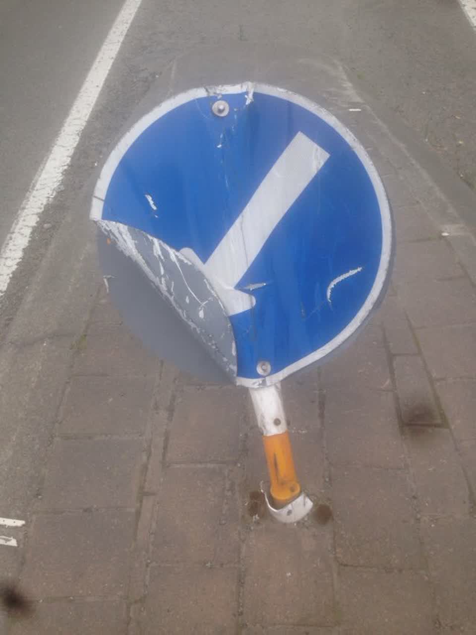 The photograph attached to this roading/streets report