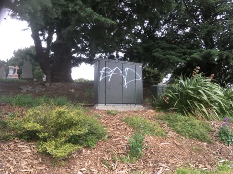 The photograph attached to this graffiti report