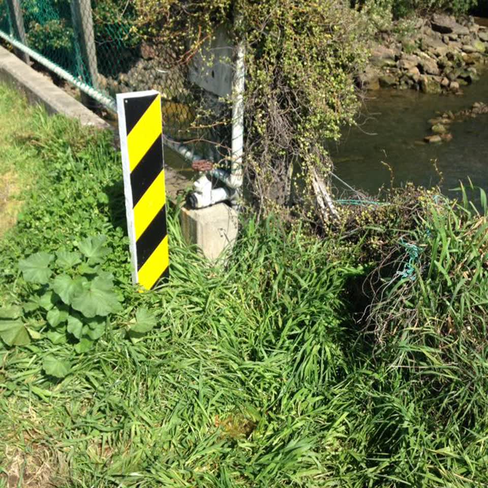 The photograph attached to this water supply report