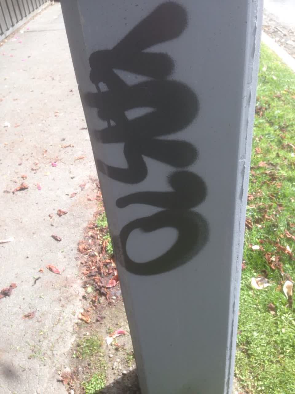 The photograph attached to this graffiti report