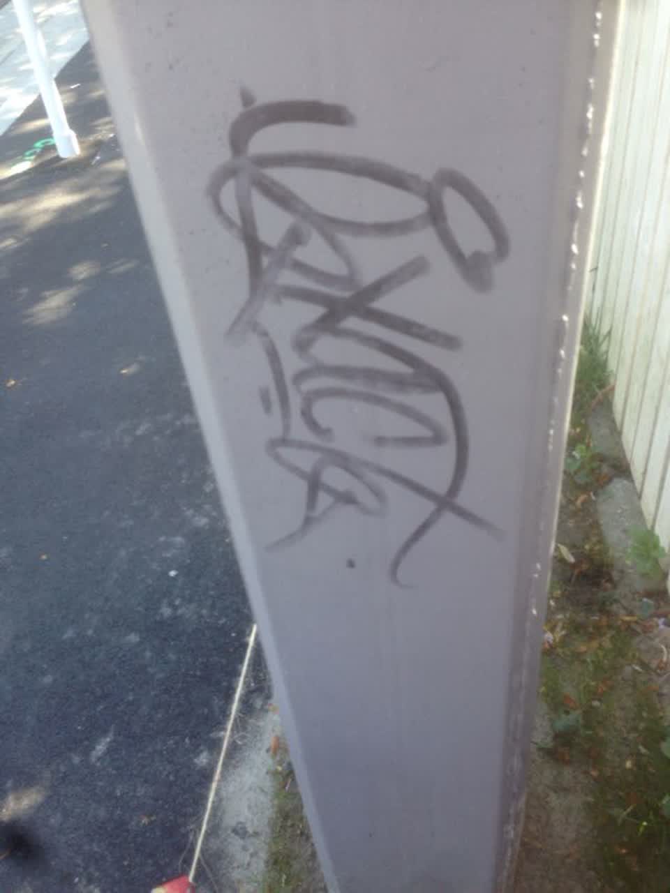 The photograph attached to this graffiti report