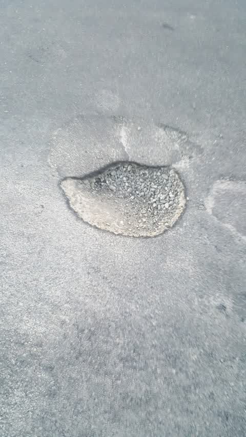 Roading/Streets, a report photo