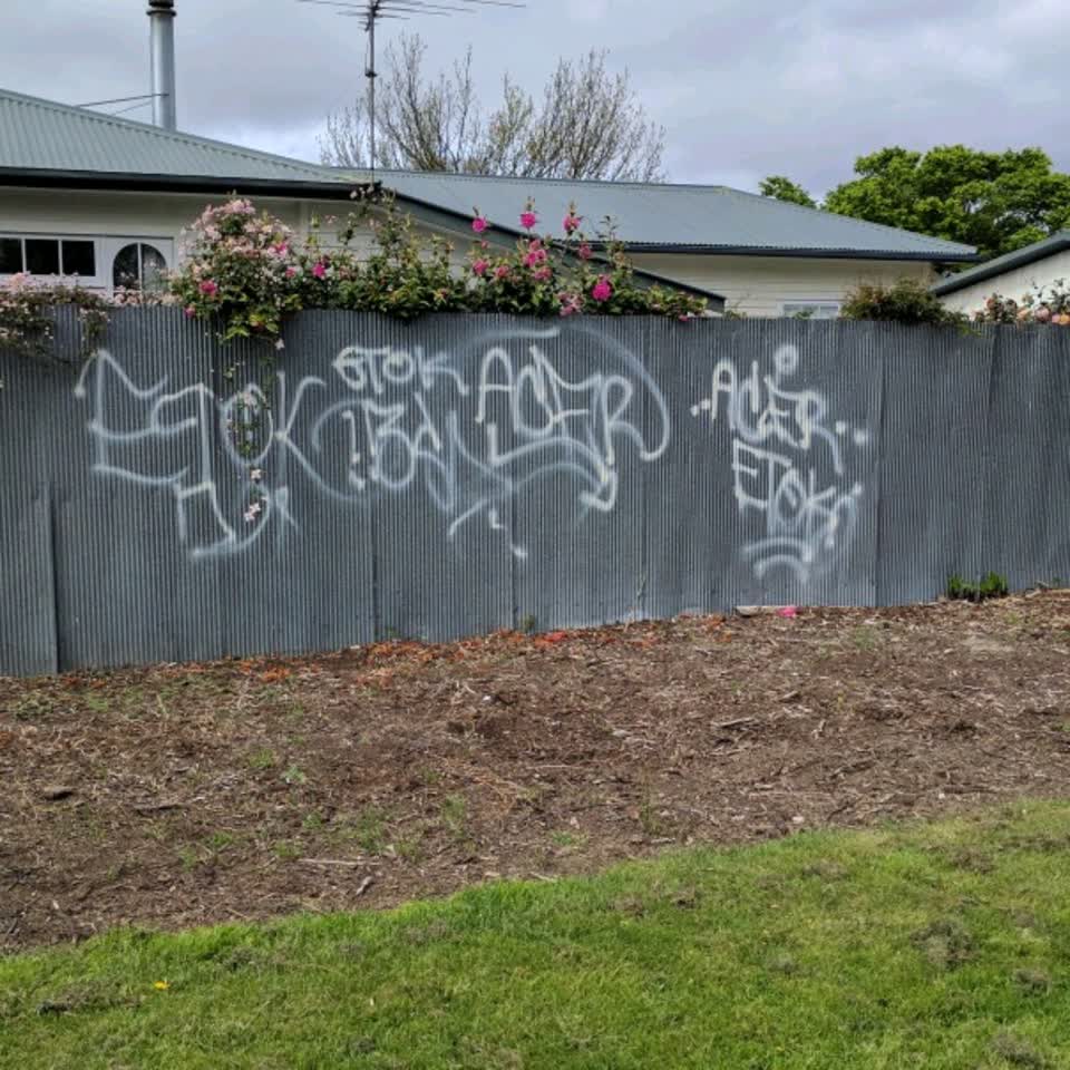 The photograph attached to this graffiti report