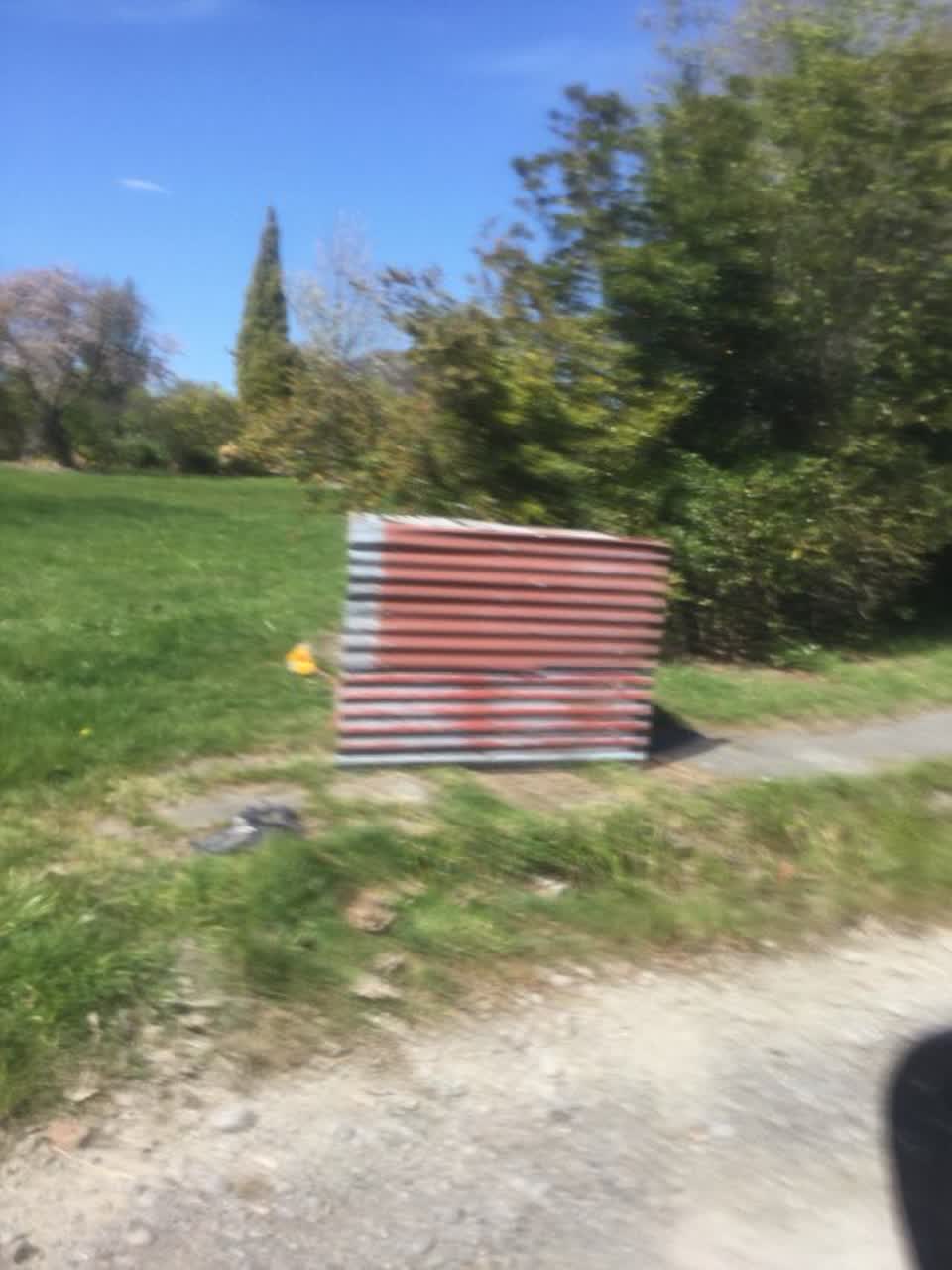 The photograph attached to this rubbish/recycling report