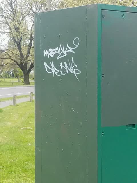 Graffiti, a report photo