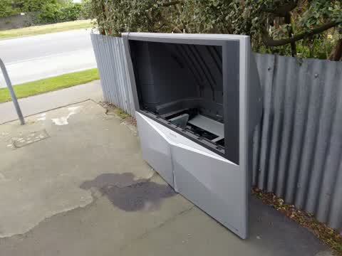 Rubbish/Recycling, a report photo
