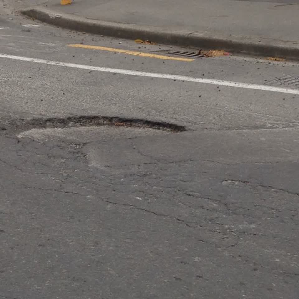The photograph attached to this roading/streets report