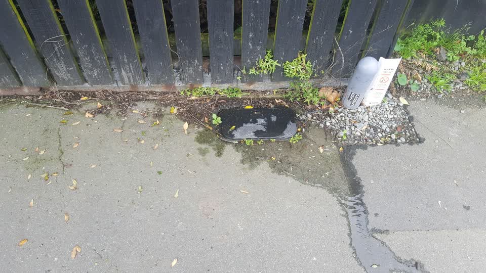 The photograph attached to this water supply report