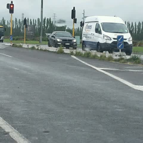 Roading/Streets, a report photo