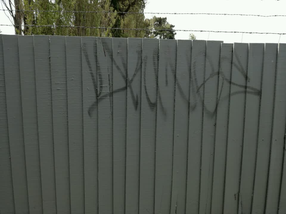 The photograph attached to this graffiti report