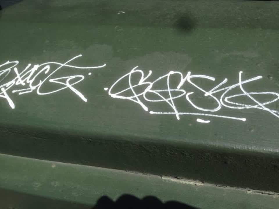 The photograph attached to this graffiti report