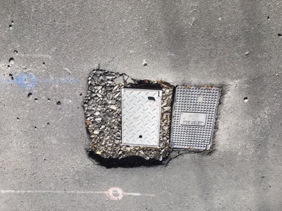 The photograph attached to this roading/streets report