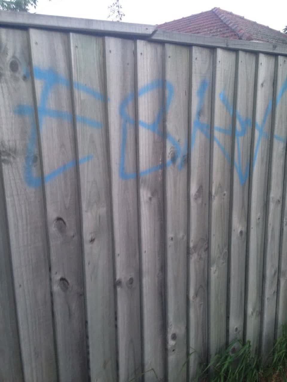 The photograph attached to this graffiti report