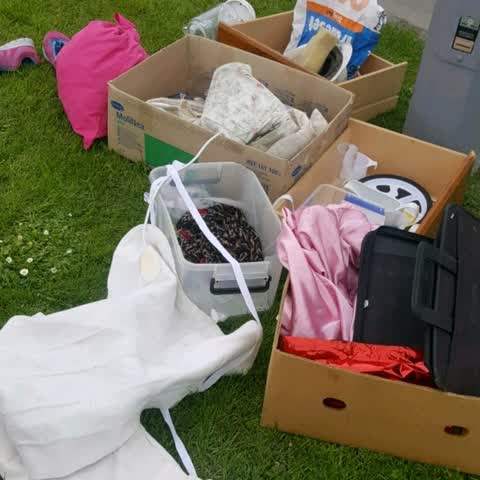Rubbish/Recycling, a report photo
