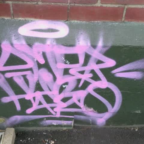 Graffiti, a report photo