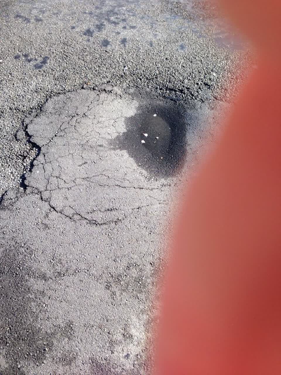 The photograph attached to this roading/streets report
