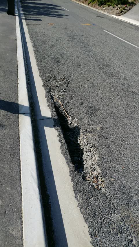 Roading/Streets, a report photo