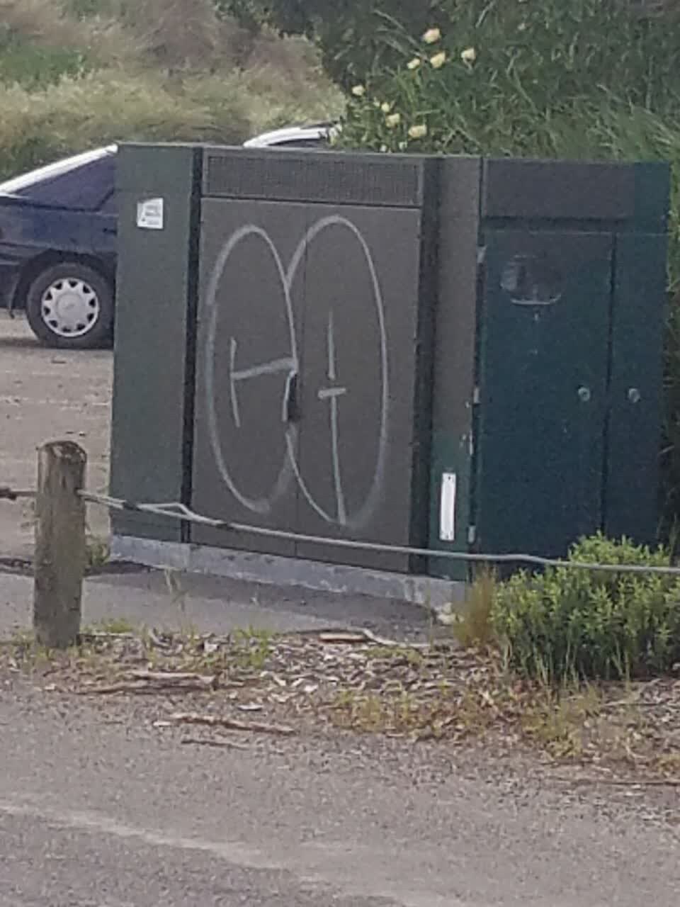 The photograph attached to this graffiti report