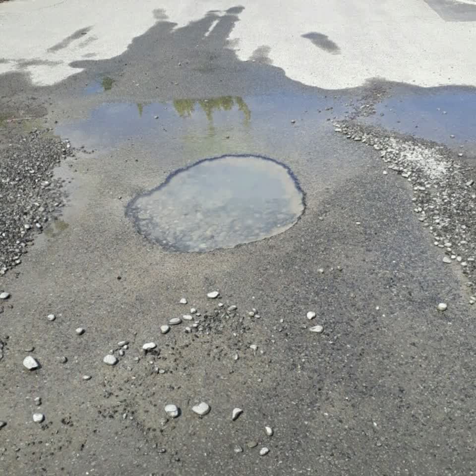 The photograph attached to this water supply report