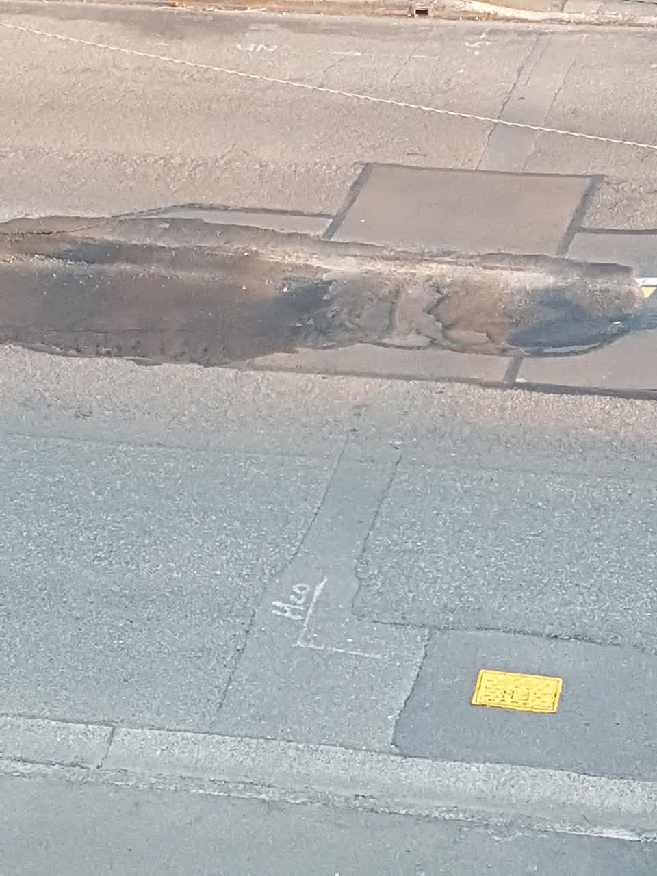 The photograph attached to this roading/streets report