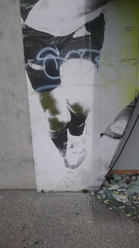 Graffiti, a report photo