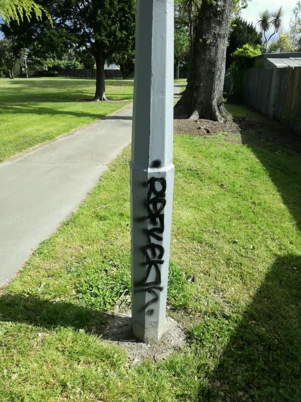 The photograph attached to this graffiti report