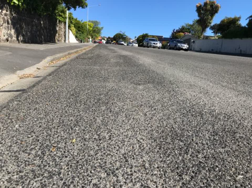 The photograph attached to this roading/streets report