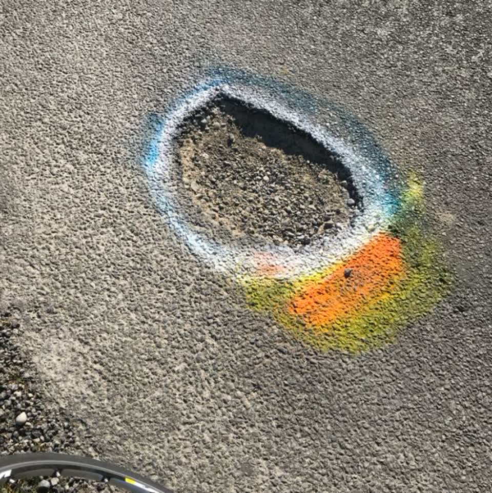The photograph attached to this roading/streets report