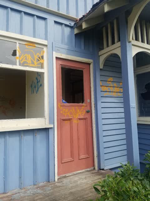 Graffiti, a report photo
