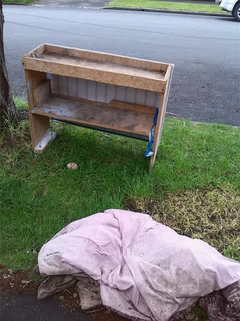 Rubbish/Recycling, a report photo