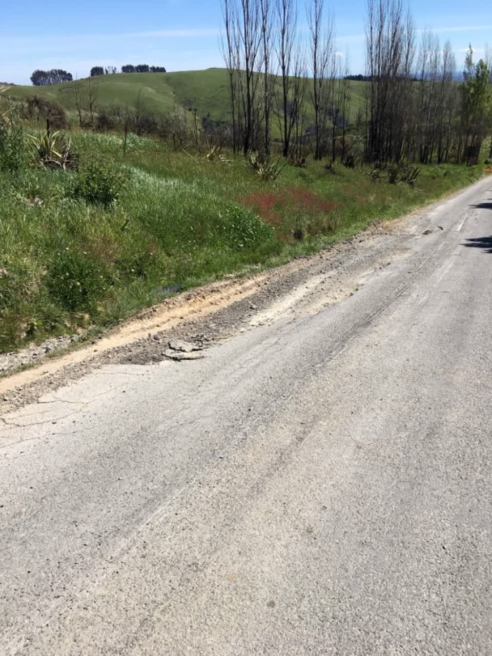 The photograph attached to this roading/streets report
