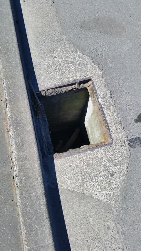 Roading/Streets, a report photo