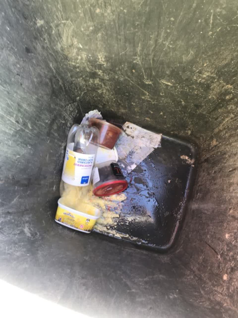 The photograph attached to this rubbish/recycling report