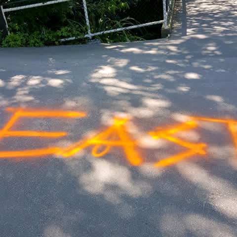 Graffiti, a report photo