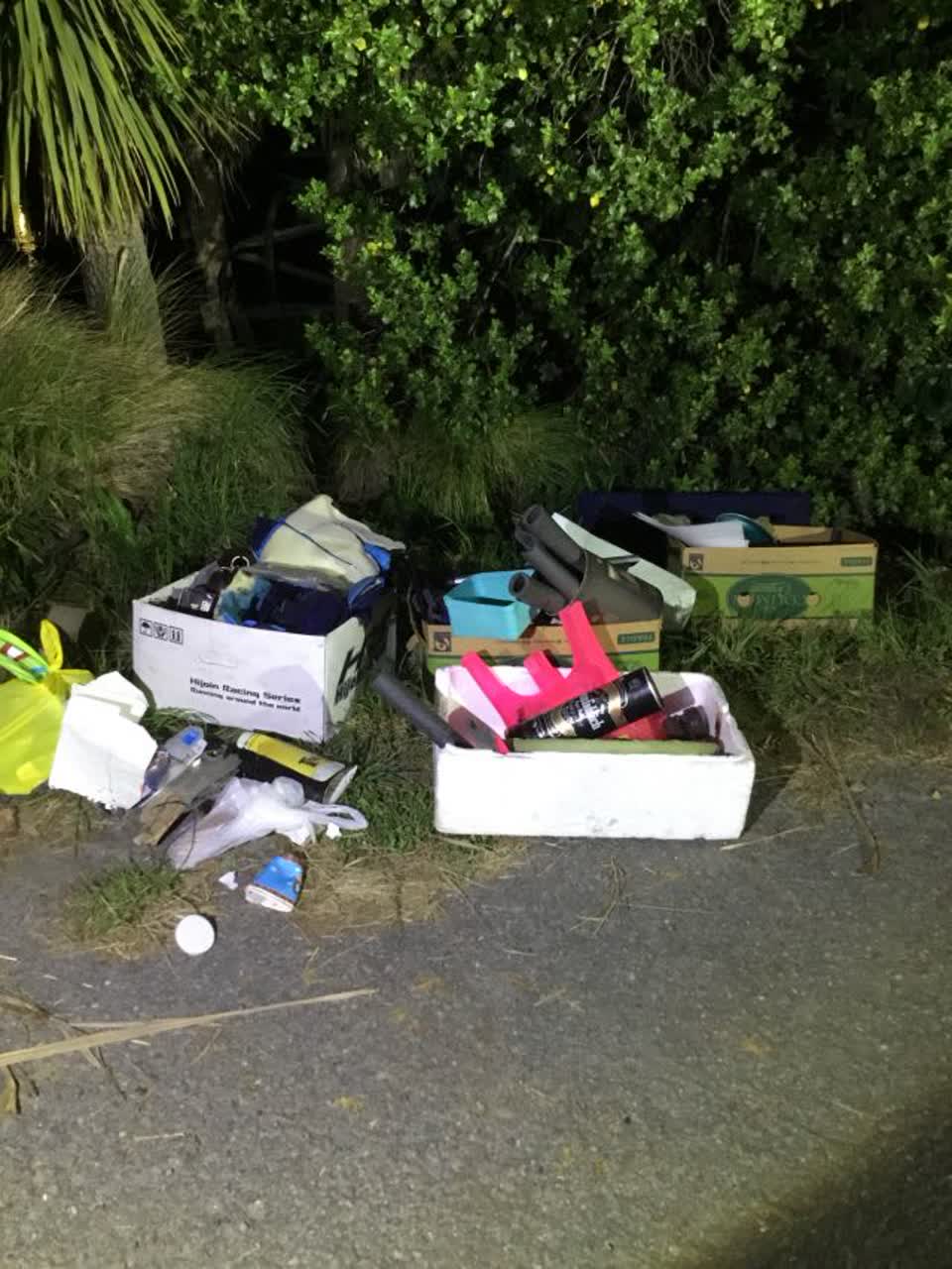 The photograph attached to this rubbish/recycling report