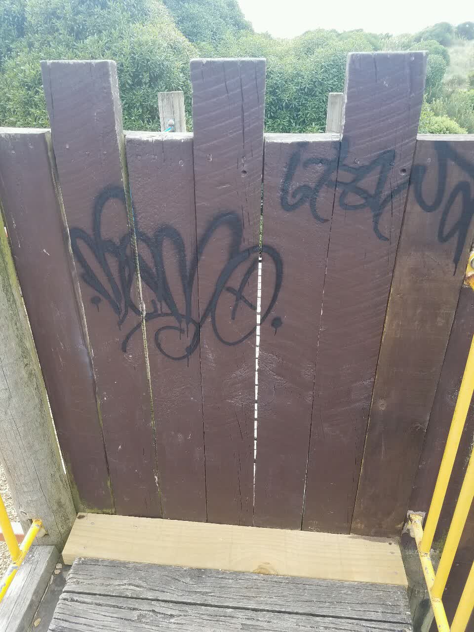 The photograph attached to this graffiti report
