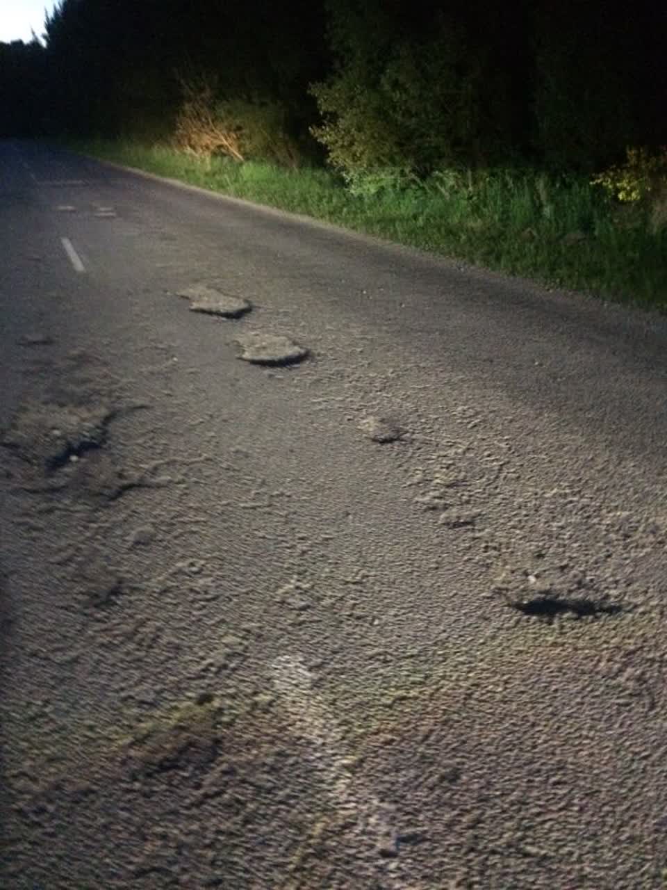 The photograph attached to this roading/streets report