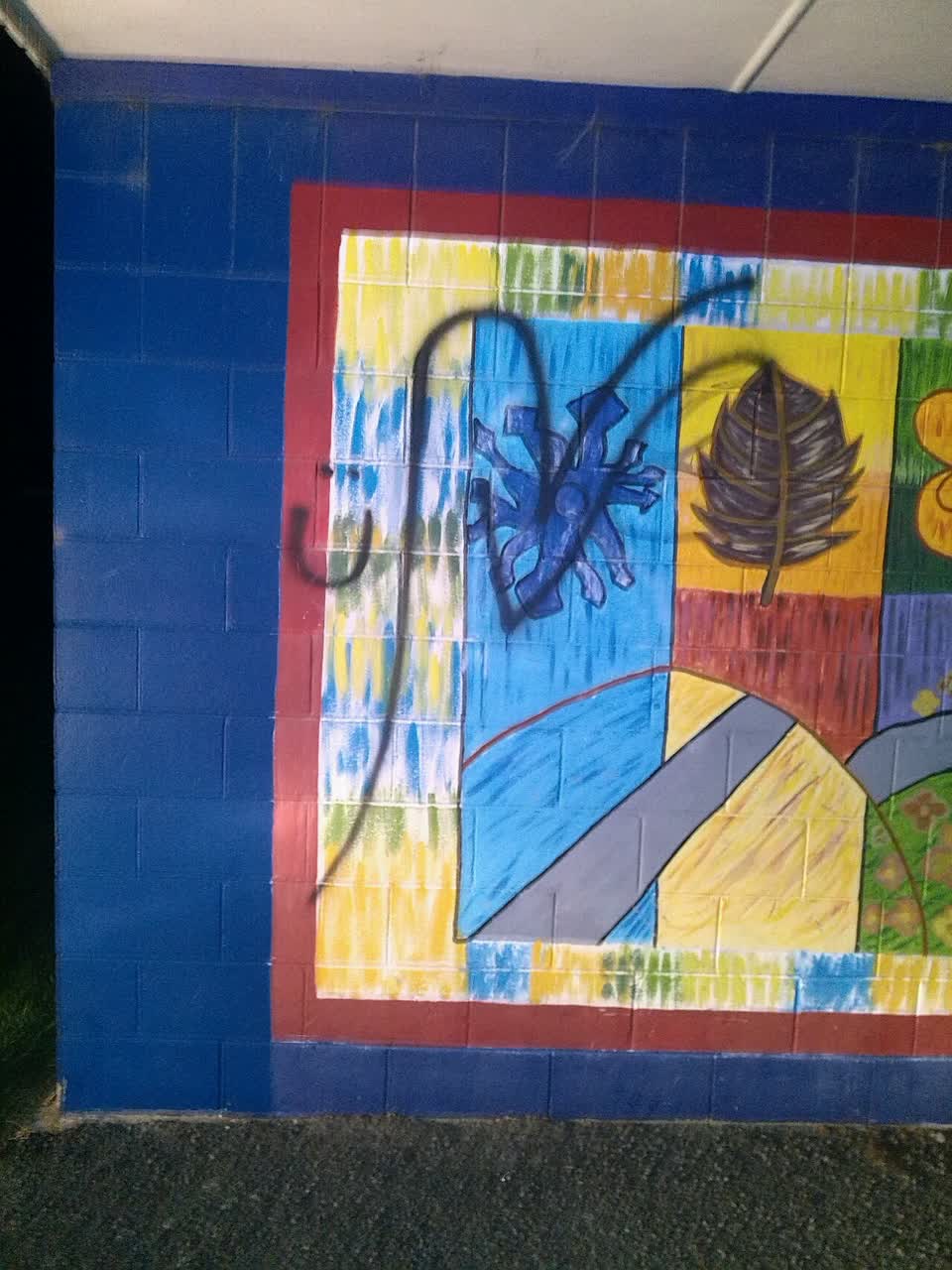 The photograph attached to this graffiti report