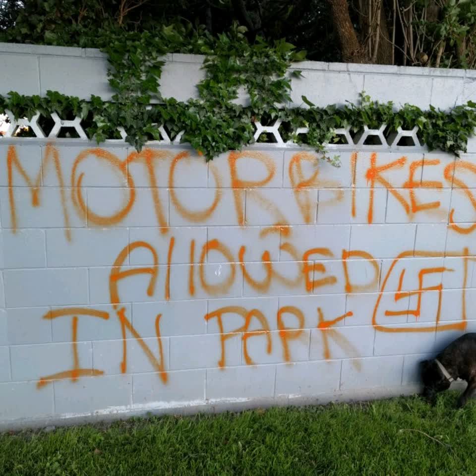The photograph attached to this graffiti report